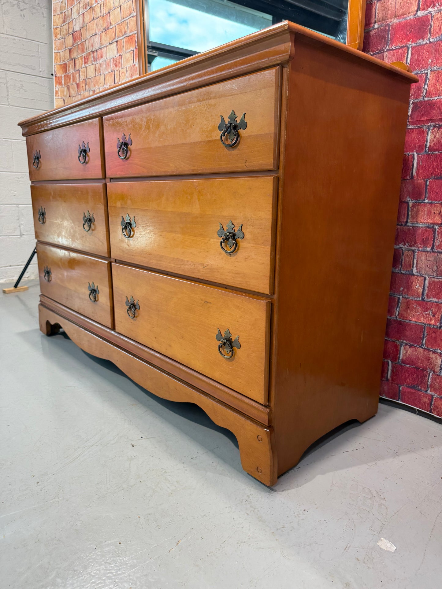 Sumter Dresser