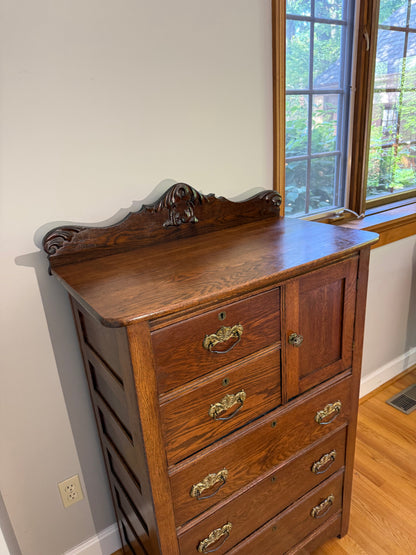 Antique Oak Chest of Drawers