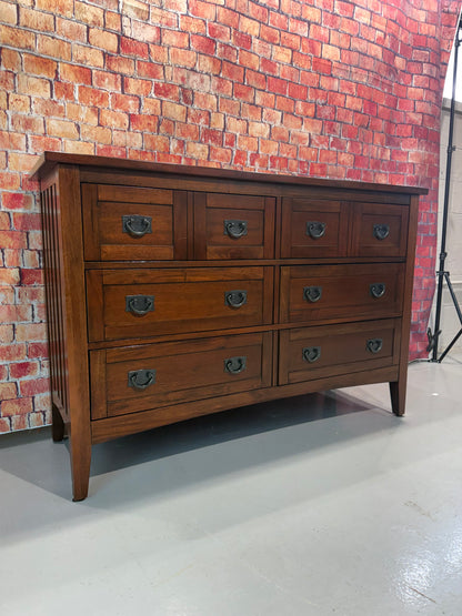 Dresser w/ 6 Drawers