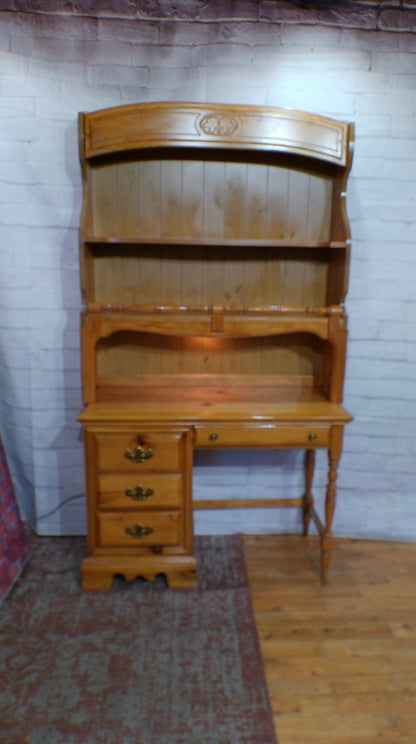 Desk with Hutch