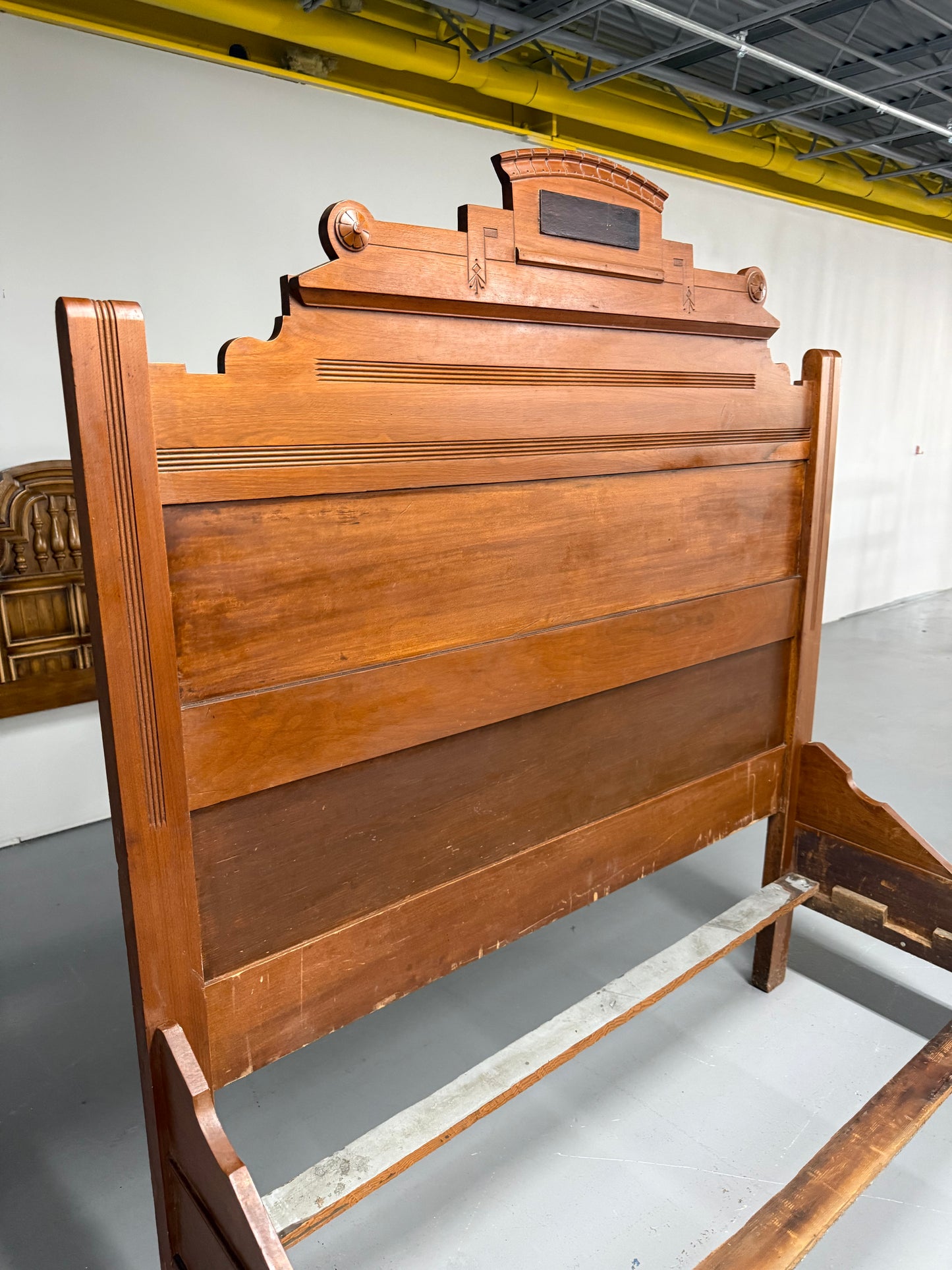 Antique Full Bed