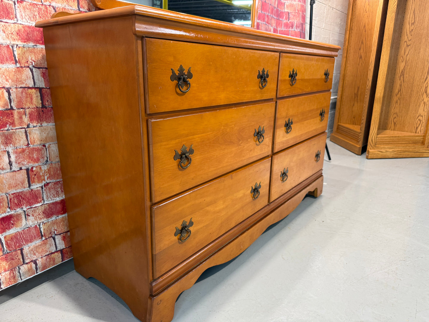 Sumter Dresser