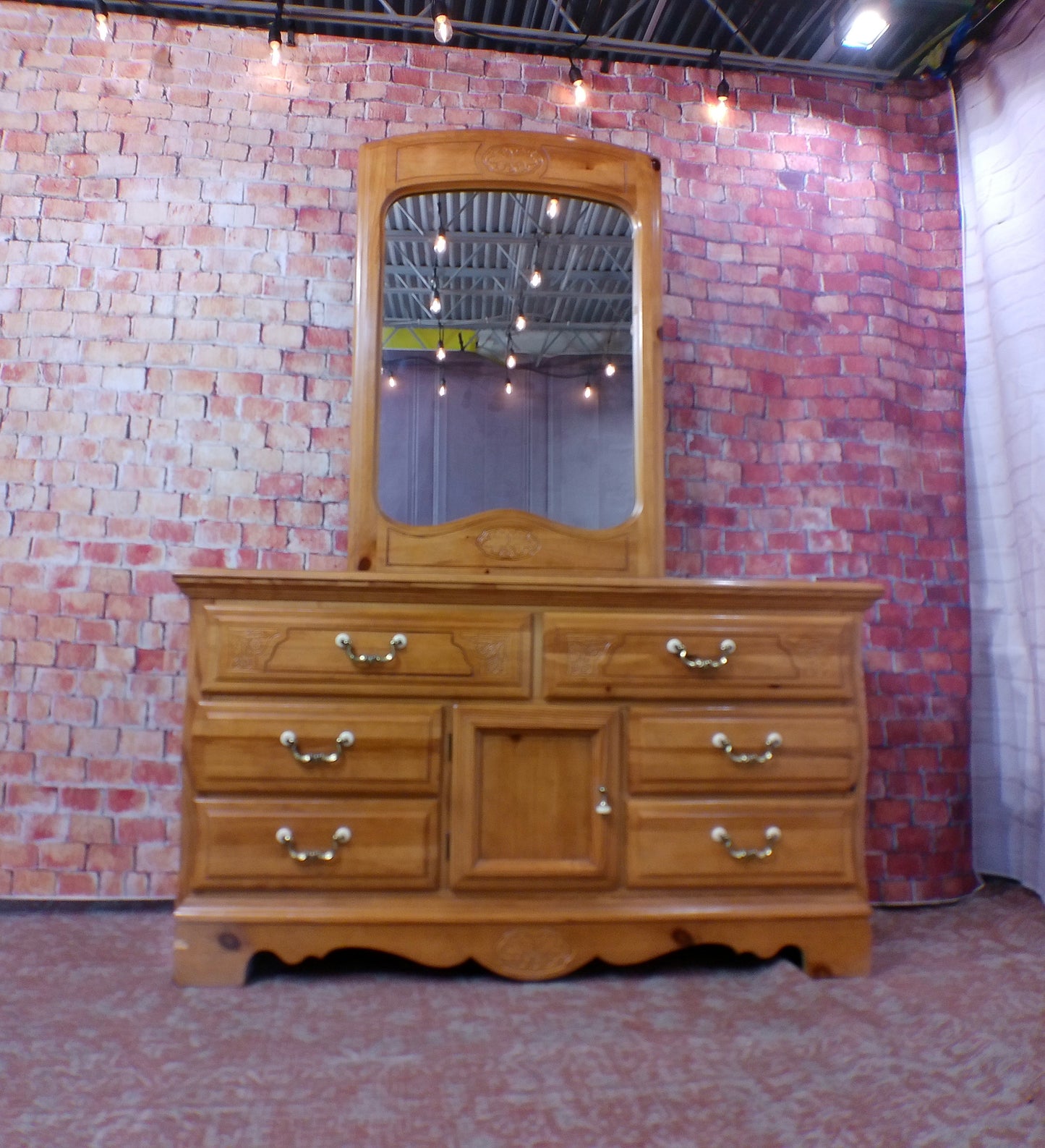 Bassett Dresser & Mirror