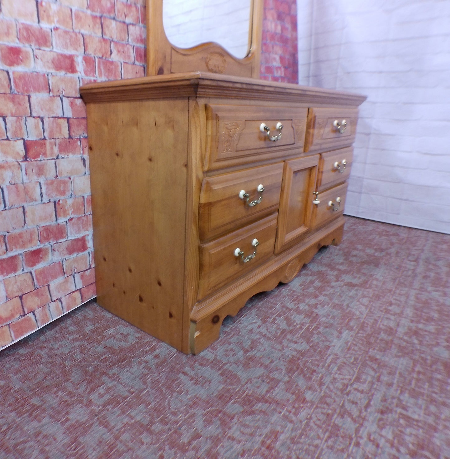 Bassett Dresser & Mirror