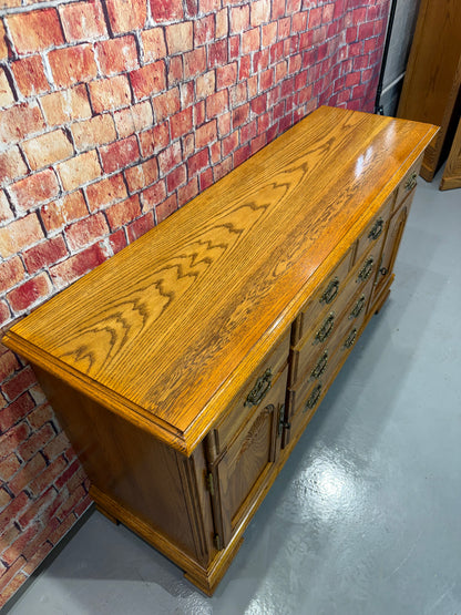 Broyhill Buffet Table / TV Stand