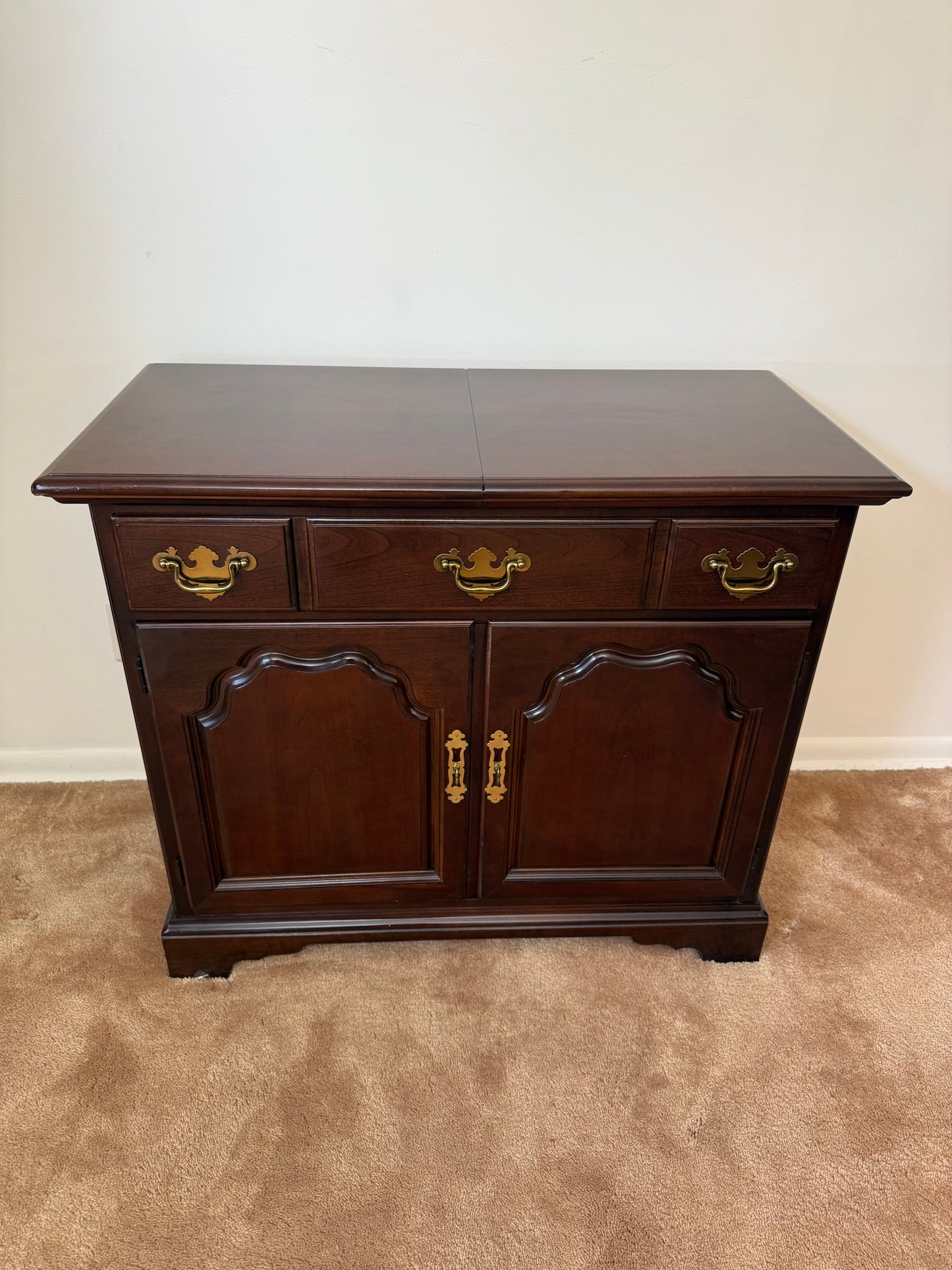 Buffet Table / Sideboard