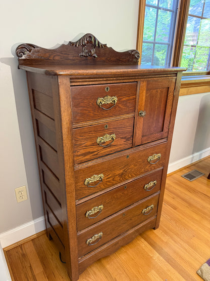 Antique Oak Chest of Drawers