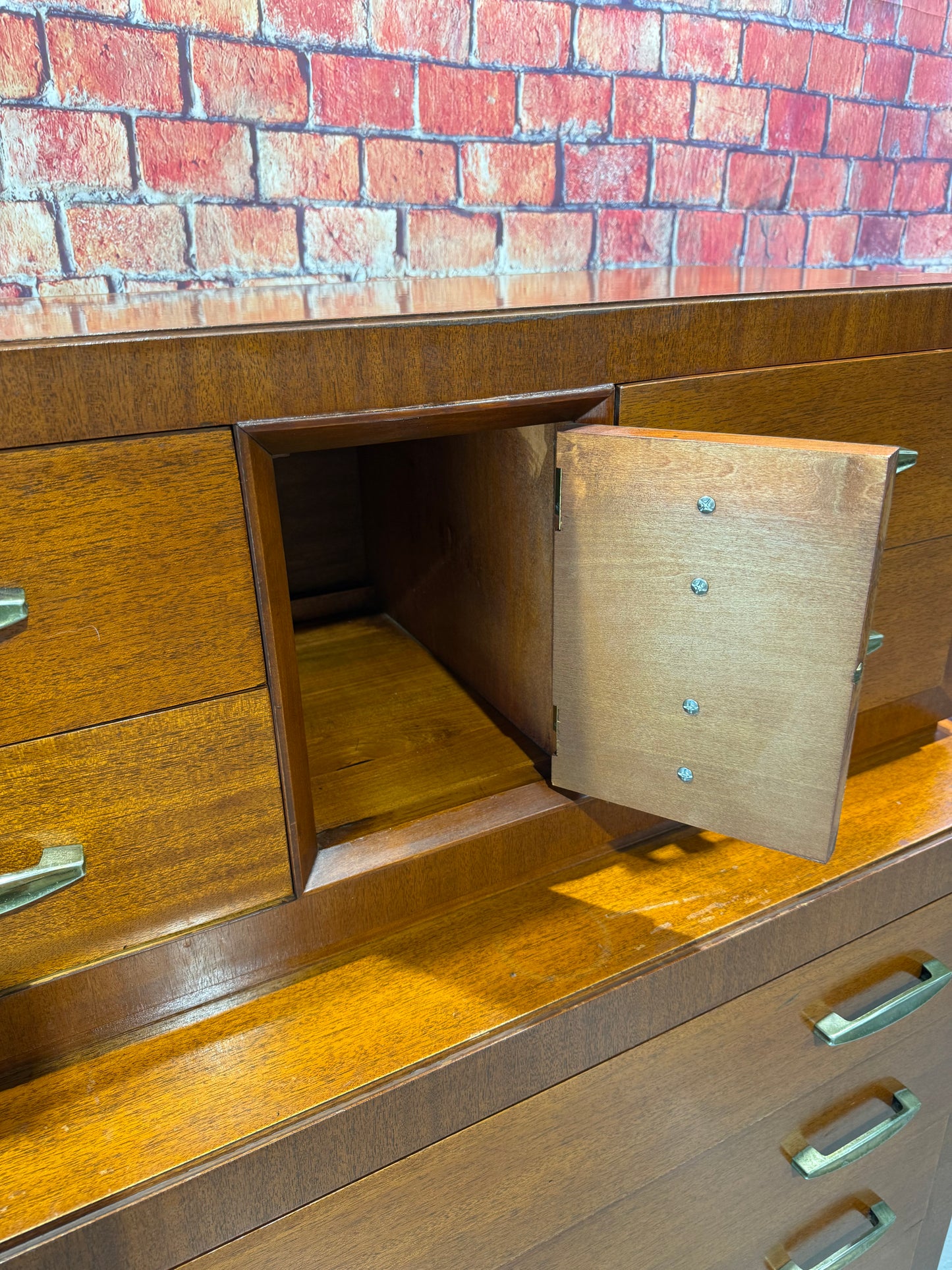 Thomasville MCM Chest of Drawers