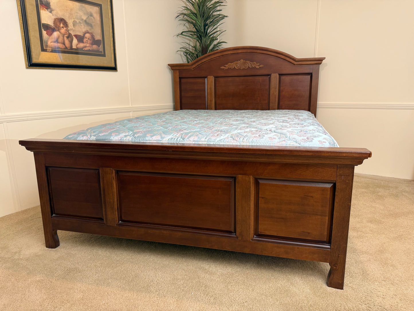 Queen Bed