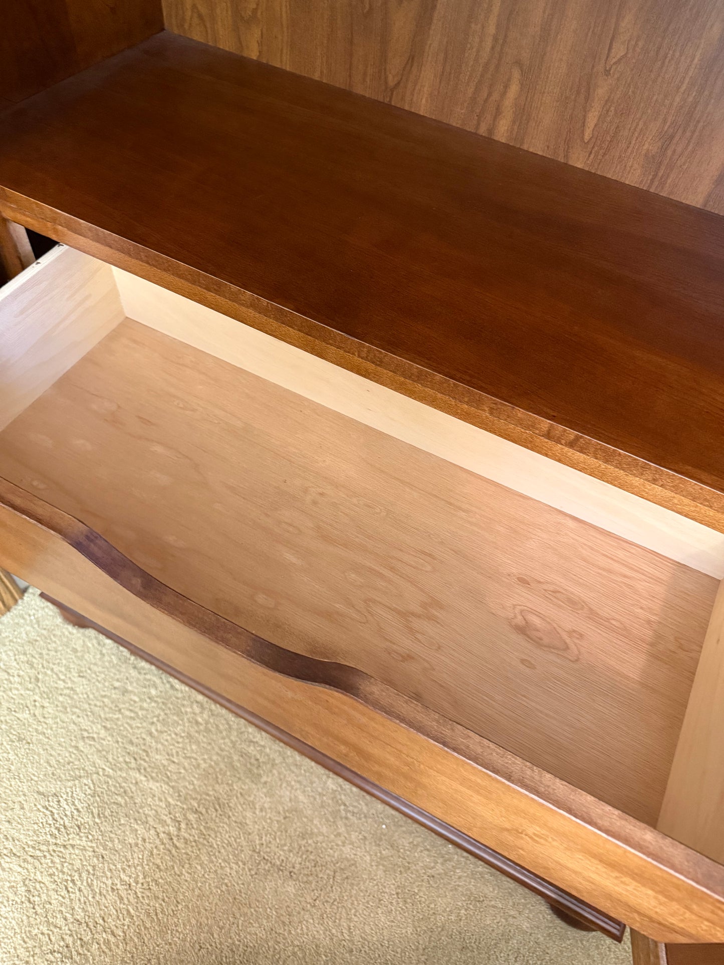 Armoire