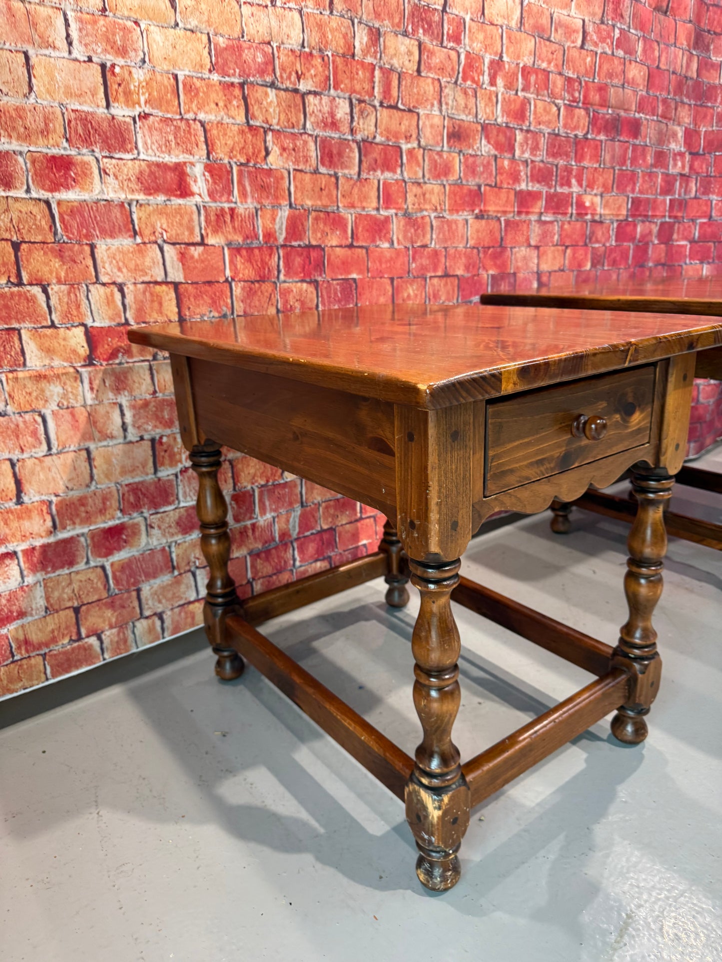 Kling End Tables