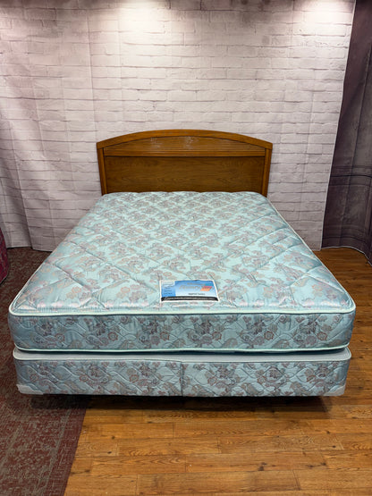 Queen Bed - Simmons