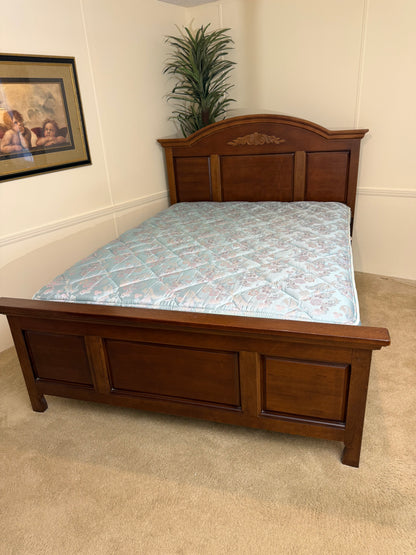 Queen Bed