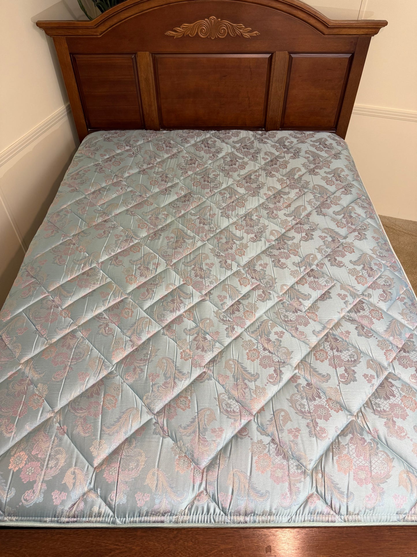 Queen Bed