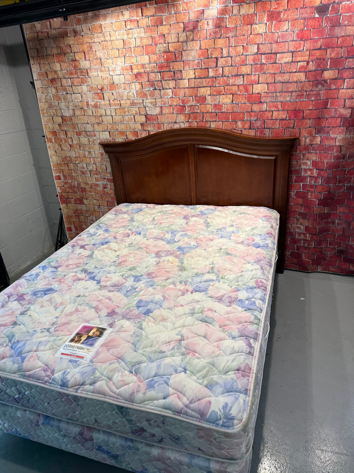 Queen Bed