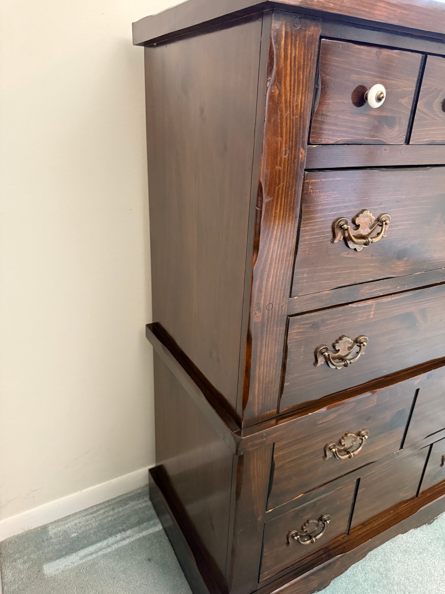 Pine Chest of Drawers