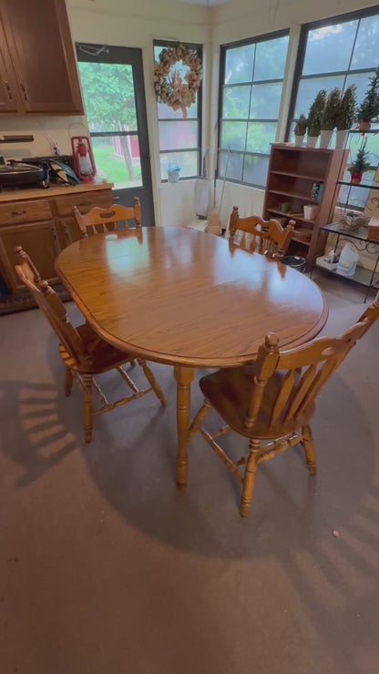 Kitchen Table & 4 Chairs