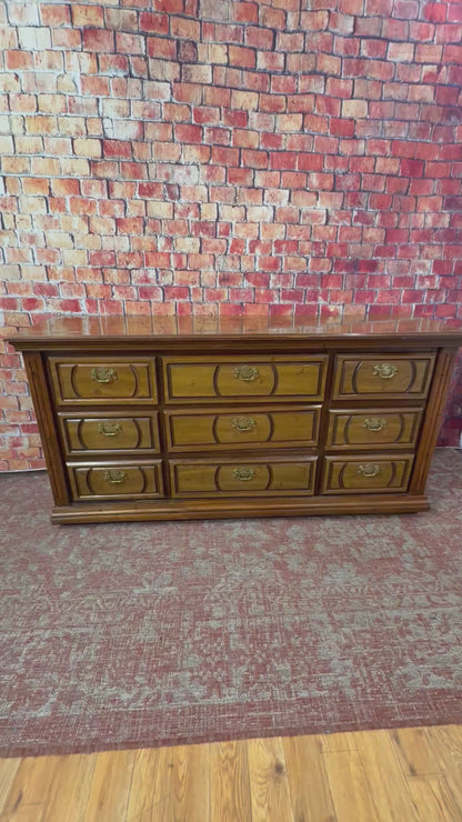 Dresser - 9 Drawers