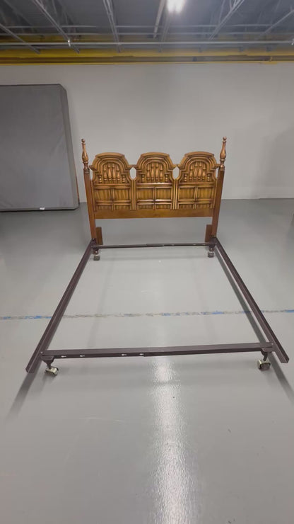 Vintage Queen/Full Bed