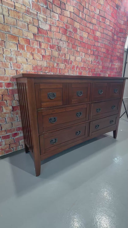 Dresser w/ 6 Drawers
