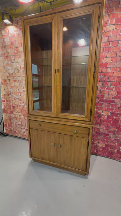 China Cabinet / Bookcase