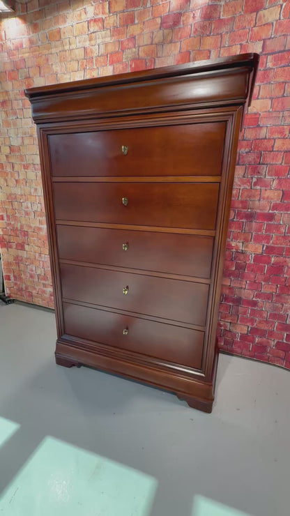Thomasville Chest of Drawers