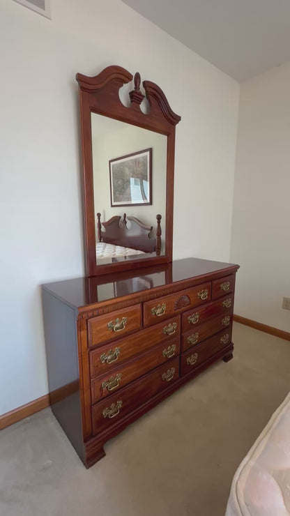 Lea Dresser & Mirror