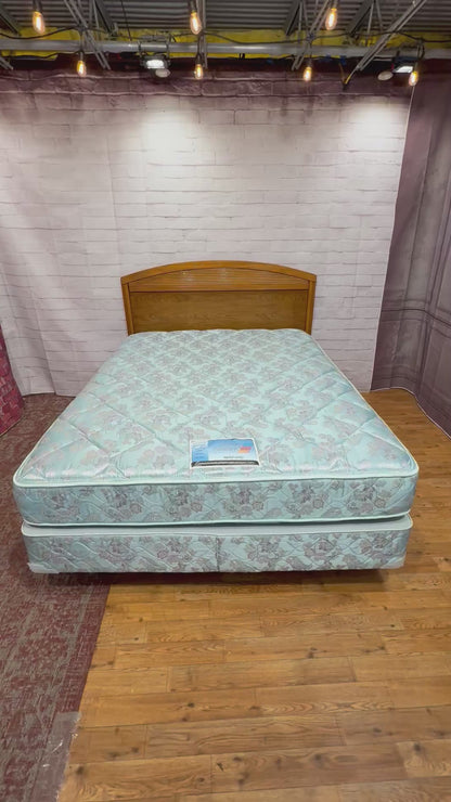 Queen Bed - Simmons