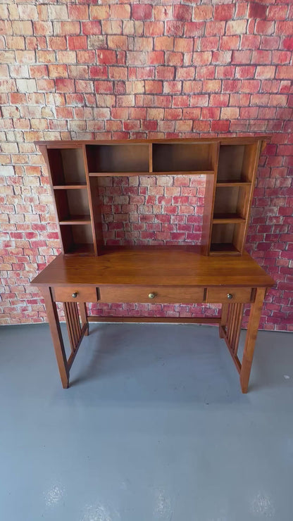 Desk with Hutch/Bookshelf